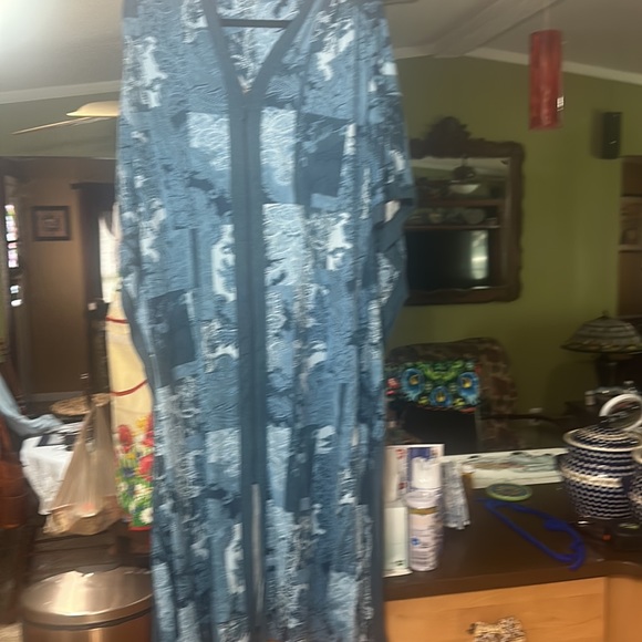 Ellen Tracy lounger - Picture 1 of 5